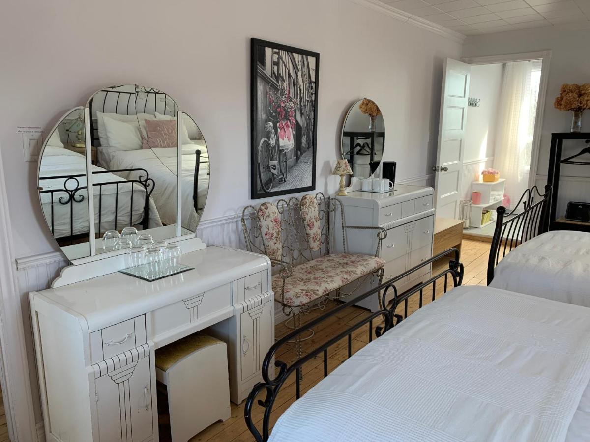 Maison Charles Edmond Grandes-Bergeronnes Eksteriør bilde